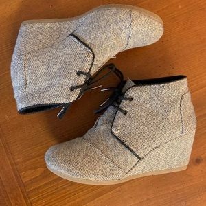 Toms Wedge Bootie